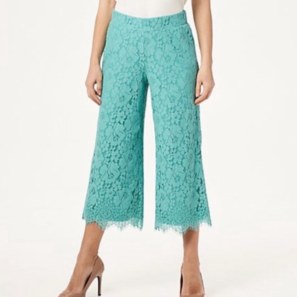 NWT Isaac Mizrahi Cropped Pants. Turquoise Eyelet Floral Lace, Pull On, Wide-Leg